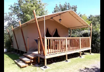 Lodge avec sanitaires