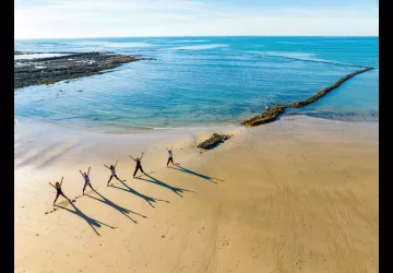 Find Your Tree - Yoga à la plage