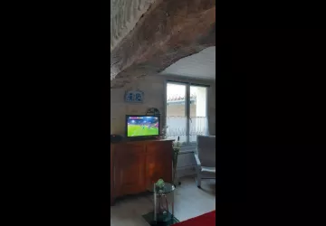 Maison roses trèmières