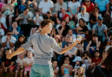 Spectacle de rue - Bal(les)_Saint-Pierre-d'Oléron